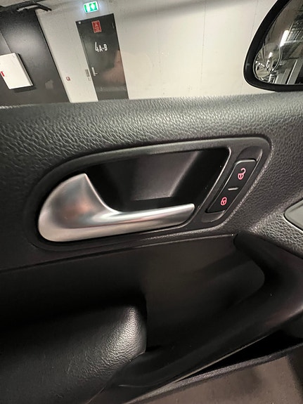 Volkswagen Tiguan 30 of 30