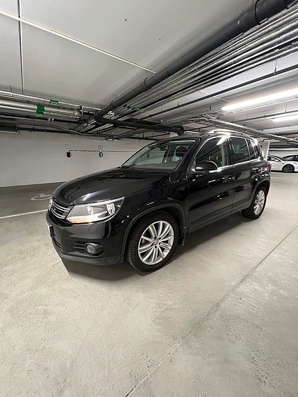 Volkswagen Tiguan 2 of 30