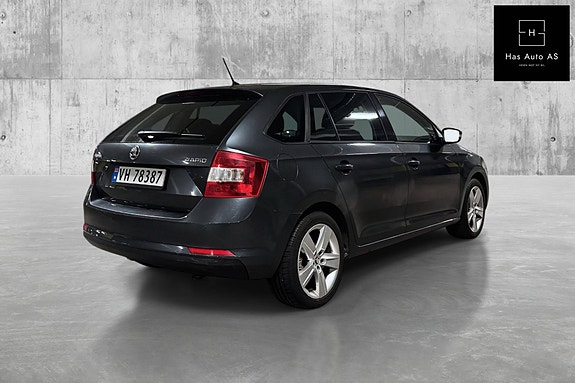 Skoda Rapid 7 of 19