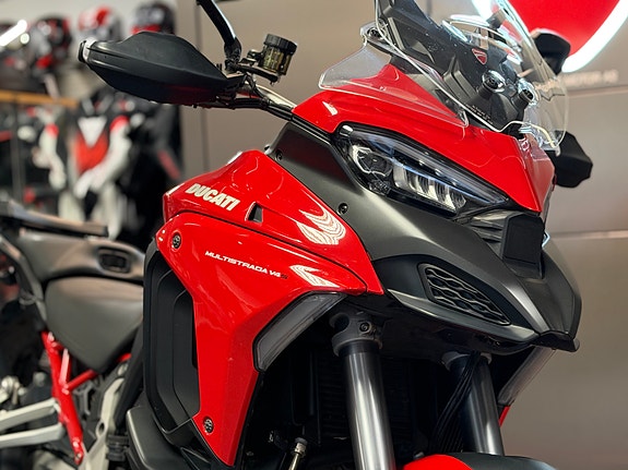 Ducati Multistrada V4S 8 of 13