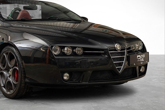 Alfa Romeo Spider 9 of 30
