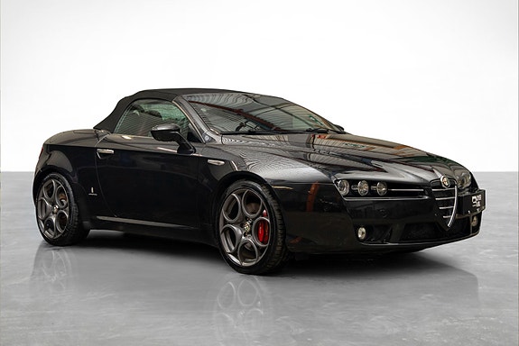Alfa Romeo Spider 2 of 30