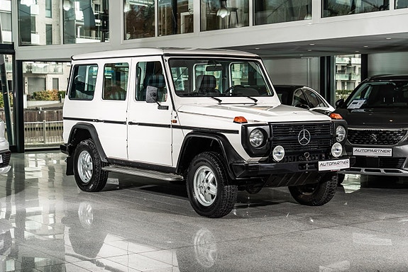 Mercedes-Benz 300 GD