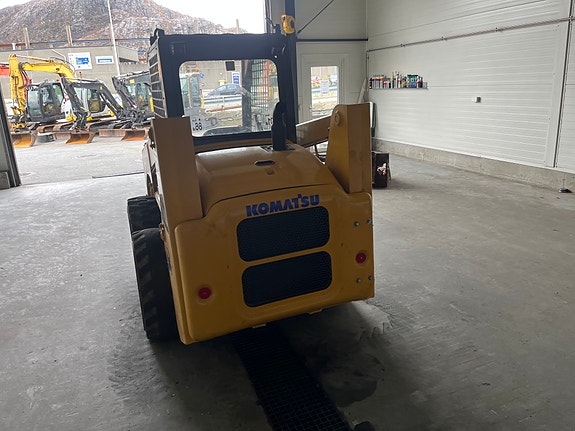 Komatsu SK714 4 of 29