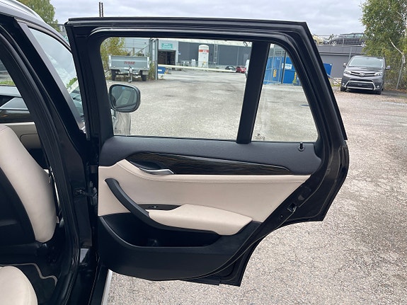 BMW X1 25 of 30