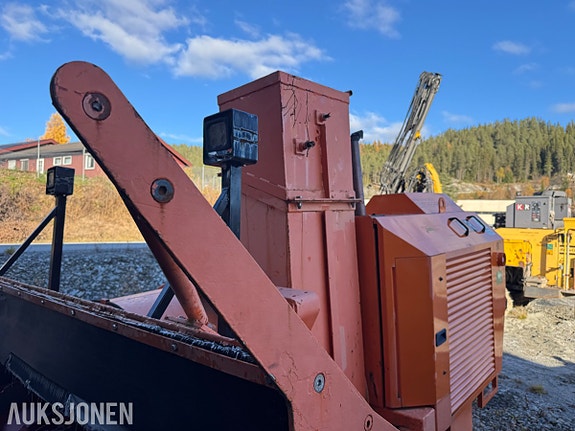 Andre Øveraasen UTV 400 Snøfres - 6 350 kg 8 of 20