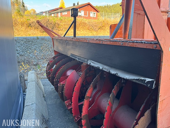 Andre Øveraasen UTV 400 Snøfres - 6 350 kg 9 of 20