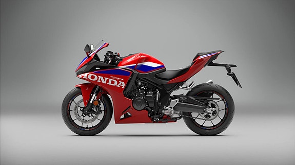 Honda CBR 500R 3 of 19