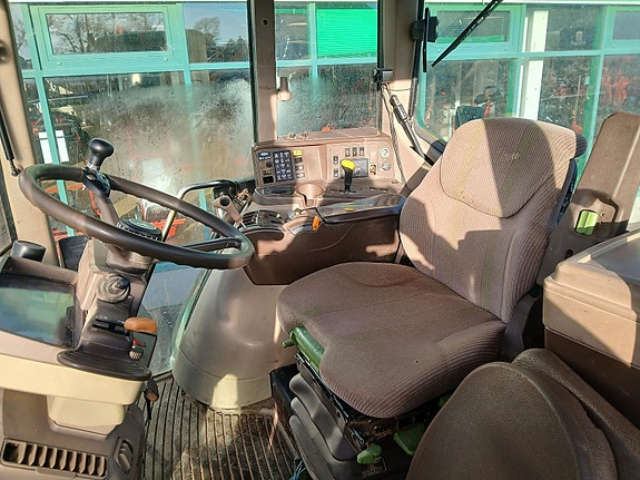 John Deere 6820 Premium 7 of 7
