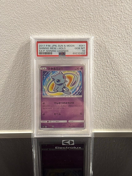 Pokemon Shiny Mew PSA 10
