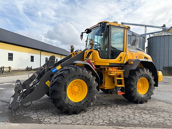 Volvo L60H - endast 950 tim 2 of 7