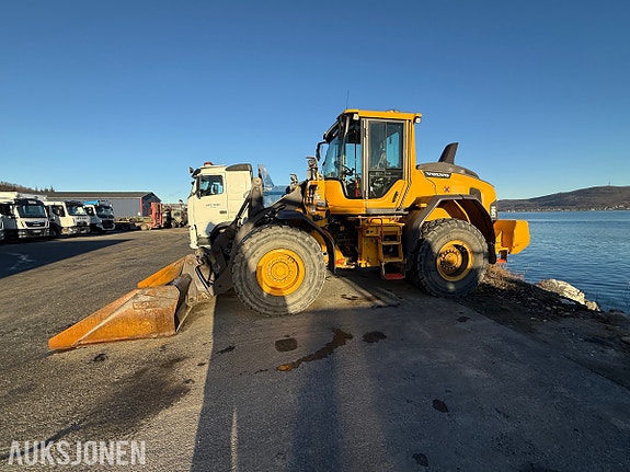 Volvo L90H Hjullaster - Skuff - Pallgafler - 4346T 2 of 24