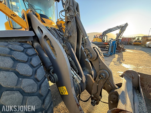 Volvo L90H Hjullaster - Skuff - Pallgafler - 4346T 15 of 24