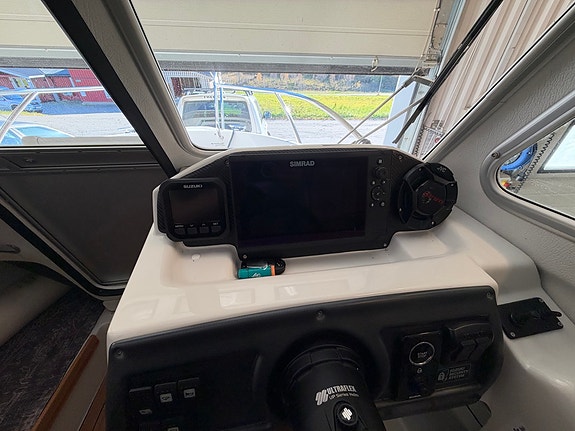 Finnmaster 61 CA 2009 med Suzuki DF150AP 2022 modell 10 of 12