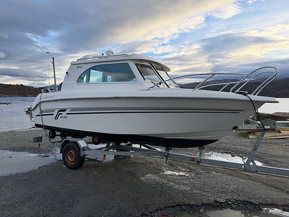 Finnmaster 61 CA 2009 med Suzuki DF150AP 2022 modell 3 of 12