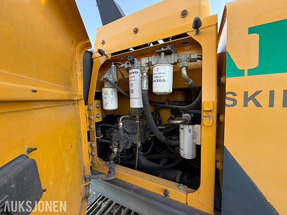 Volvo EC140DL Gravemaskin - Leica - Rotortilt - 2 Skuffer - 9121T 18 of 25
