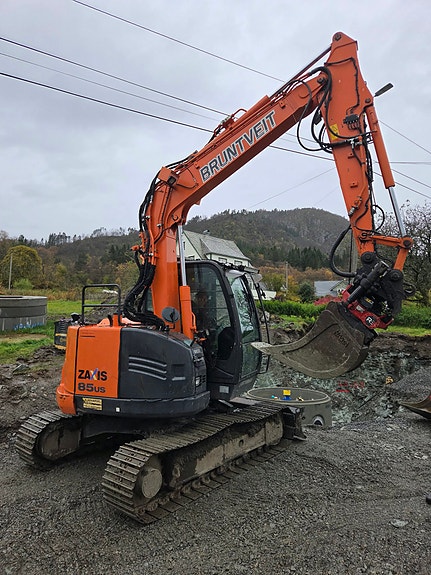 Hitachi gravemaskin til salgs | FINN