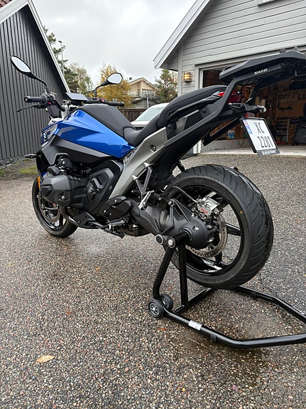 BMW R 1300 R med mye utstyr 5 of 27