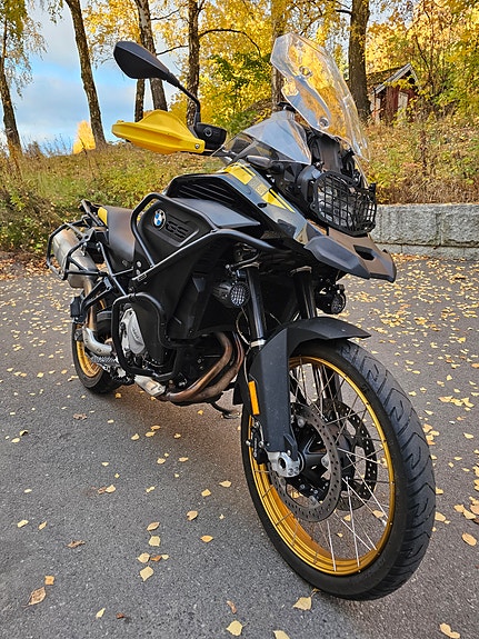 BMW F 850 GS Adventure 2 of 11