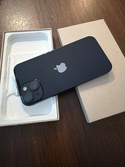 Helt ny iPhone 14 til salgs