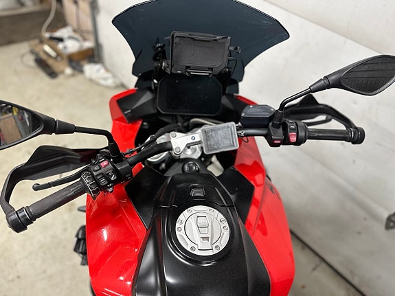 BMW S 1000 XR 3 of 10