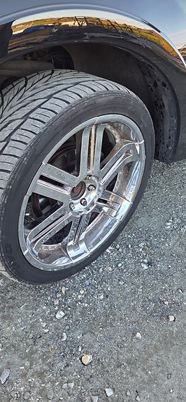 24" Chrome felger 305/35R24