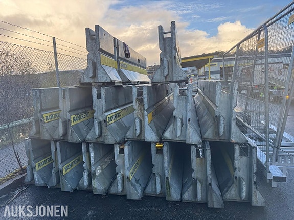Andre Safepass Trafikkbarriere – Road Barrier 4 of 9