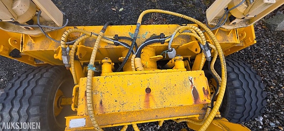 Andre D. Gutzwiller FG 20 frontmontert grader-/avrettingsblad med BM-innfestning og laserstyring 12 of 30