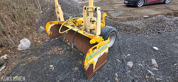 Andre D. Gutzwiller FG 20 frontmontert grader-/avrettingsblad med BM-innfestning og laserstyring 7 of 30