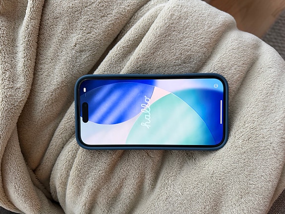 Apple iPhone 16 128 GB svart
