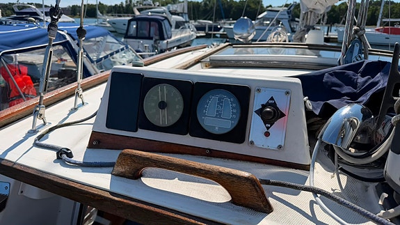 Nauticat 36 – 1985 - Motorseiler med ketchrigg - Mye oppgraderinger - Skipsreg 10 of 30