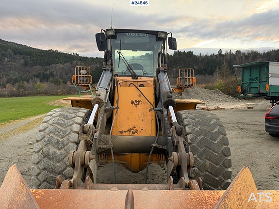 Volvo L120B Hjullaster m/ Skuffe 13 of 30