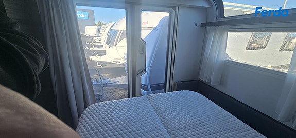 Adria Astella 704HP 14 of 23