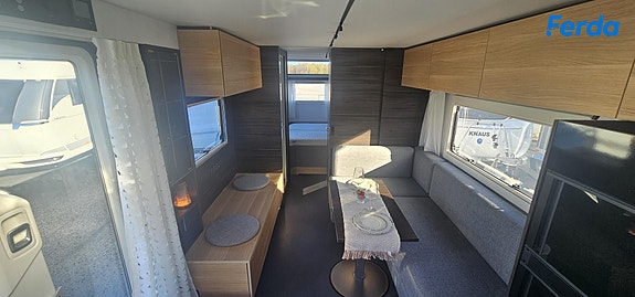 Adria Astella 704HP 4 of 23