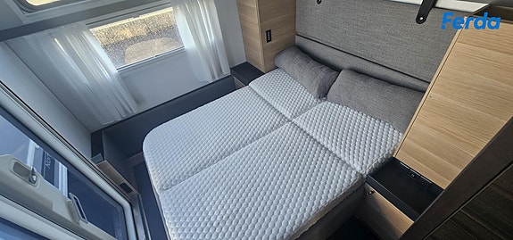 Adria Astella 704HP 13 of 23