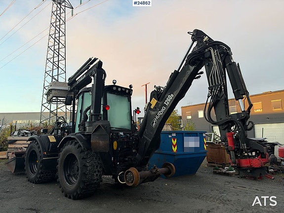 Huddig 1260B Traktorgraver m/ skinnehjul - 3 skuffer, tilt og mannskapskurv 7 of 30