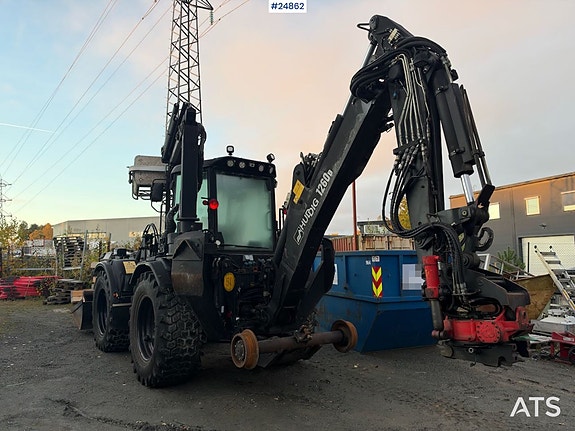Huddig 1260B Traktorgraver m/ skinnehjul - 3 skuffer, tilt og mannskapskurv 8 of 30