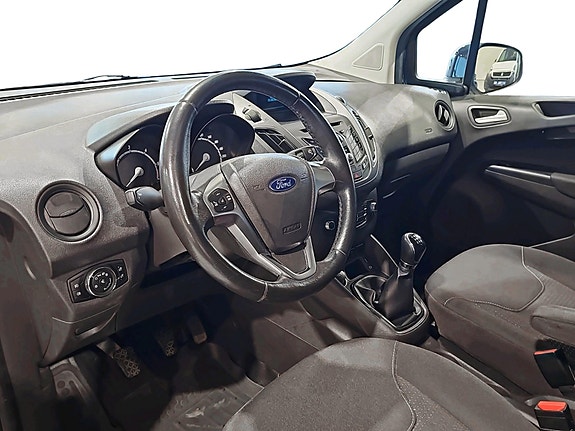 Ford Transit Courier 6 of 20