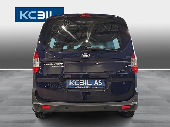 Ford Transit Courier 4 of 20