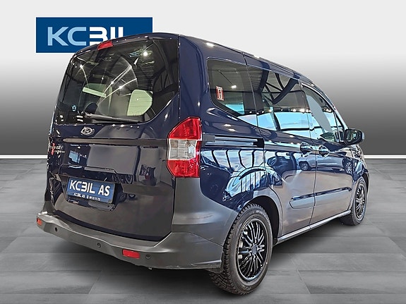 Ford Transit Courier 3 of 20