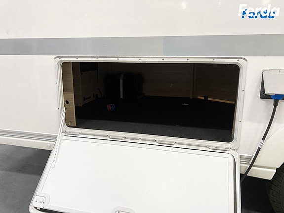 Adria Altea 432 PX 16 of 21