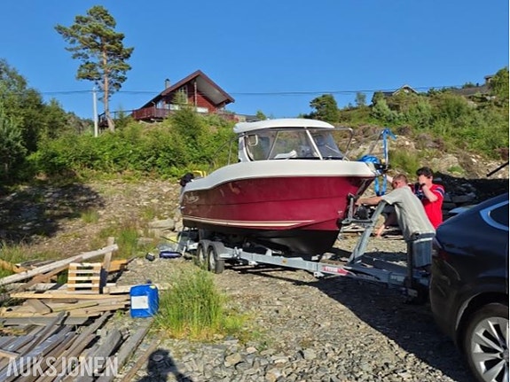 Arvor 21 fot med 2.0 QST dieselmotor 3 of 8