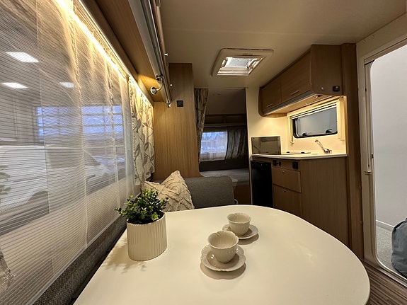 Adria Aviva 390PS / Eberspächer / 801KG / Kjørevogn / Fortelt 20 of 30