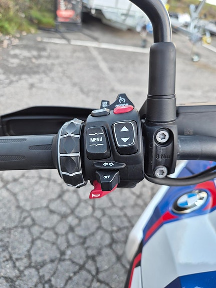 BMW R 1300 GS 3 of 7