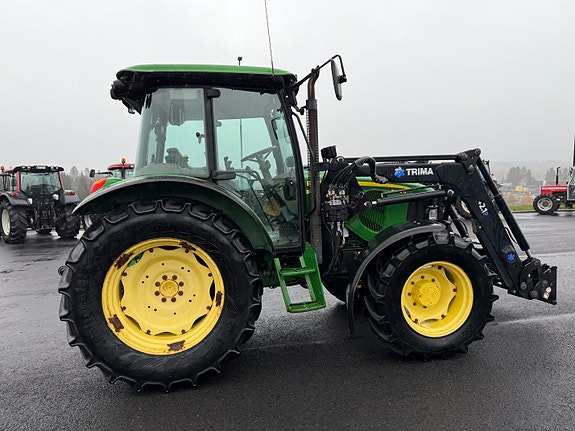 John Deere 5100 R 20 of 30