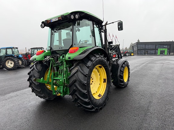 John Deere 5100 R 14 of 30