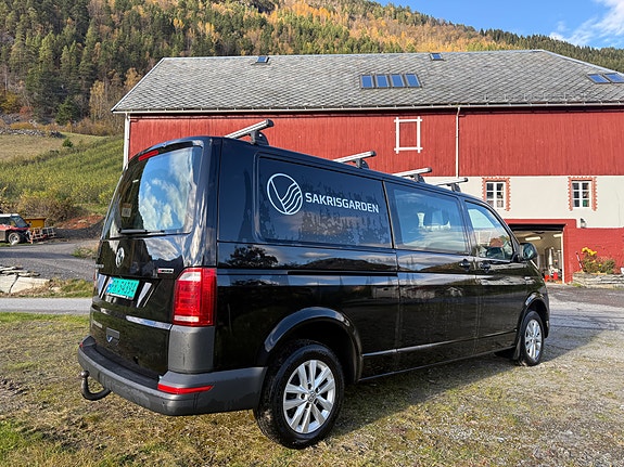 Volkswagen Transporter 9 of 14