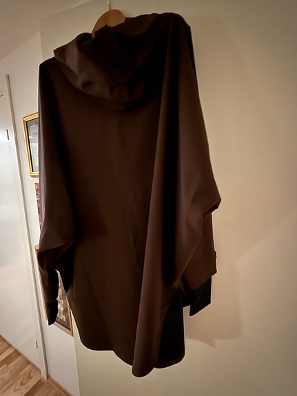 Bergen Blæst Brun regn poncho med hette