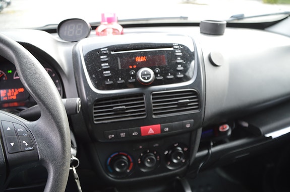 Opel Combo 12 of 16