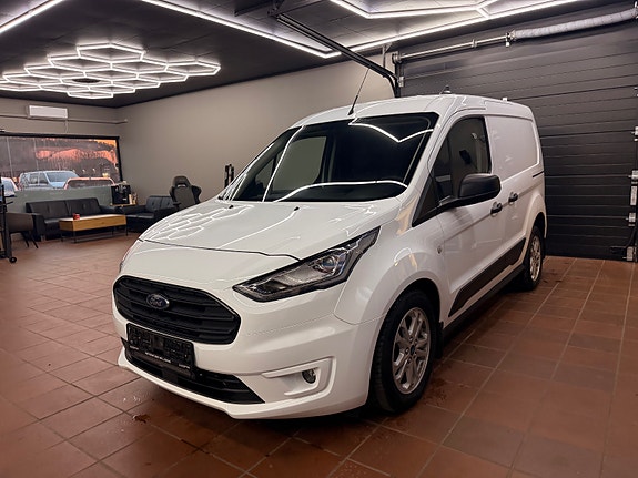 Ford Transit Connect 3 of 26